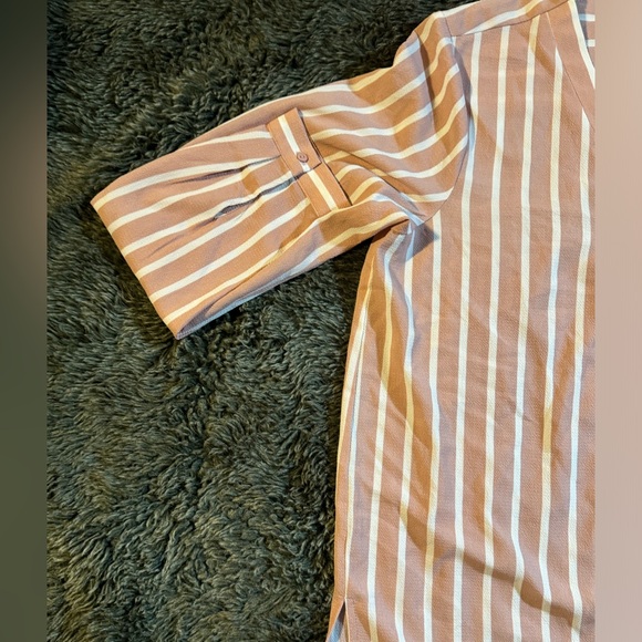 Adrianna Papell peach and white striped long sleeve blouse size small - Picture 5 of 8